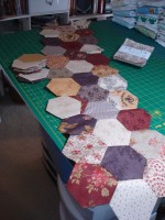 hexagon tablerunner